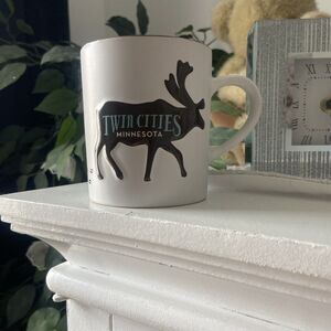 CARIBOU Coffee Mug Twin Cities Minnesota Moose Mug 16oz 2013